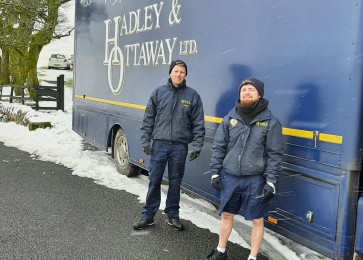 hadley and ottaway removals in the snow