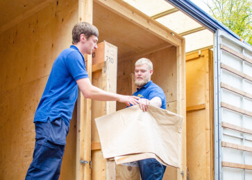 removals team hadley and ottaway